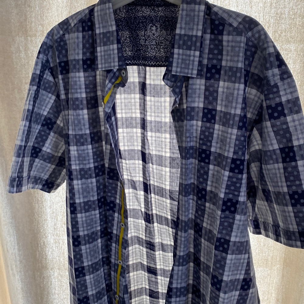 Me’s casual shirt